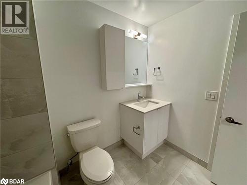 2088 James Street Unit# 407, Burlington, ON - Indoor Photo Showing Bathroom