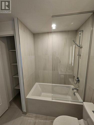 2305 - 10 Inn On The Park Drive, Toronto, ON - Indoor Photo Showing Bathroom