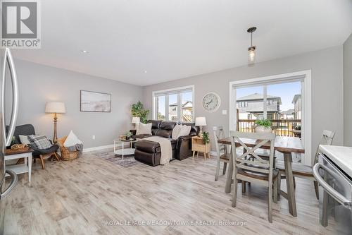 6338 Shapton Crescent, Niagara Falls, ON - Indoor