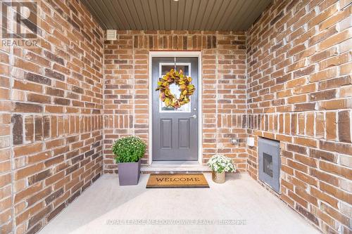6338 Shapton Crescent, Niagara Falls, ON - Outdoor