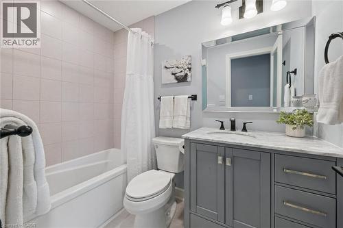 22 Marty Lane, New Hamburg, ON - Indoor Photo Showing Bathroom