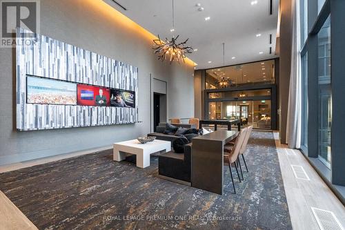 406 - 2450 Old Bronte Road, Oakville, ON - Indoor Photo Showing Other Room