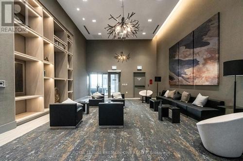 406 - 2450 Old Bronte Road, Oakville, ON - Indoor Photo Showing Other Room