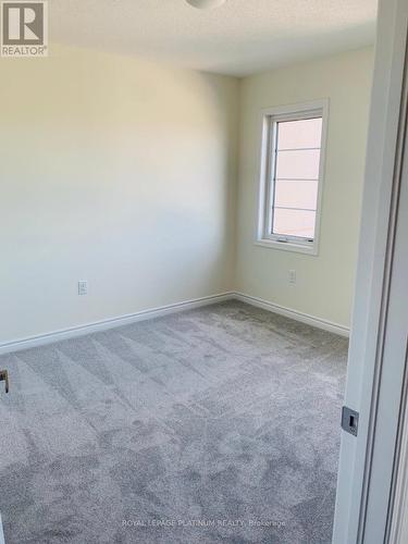 1366 Sycamore Garden, Milton, ON - Indoor Photo Showing Other Room