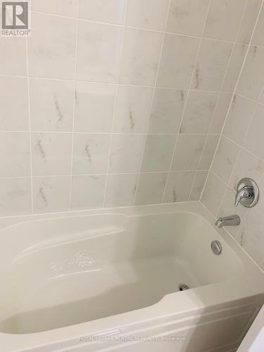 1366 Sycamore Garden, Milton, ON - Indoor Photo Showing Bathroom