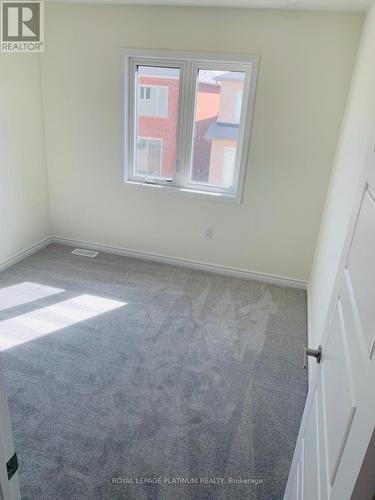 1366 Sycamore Garden, Milton, ON - Indoor Photo Showing Other Room