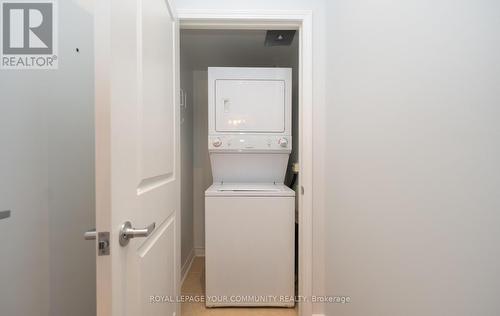 827 - 2885 Bayview Avenue, Toronto, ON - Indoor Photo Showing Laundry Room