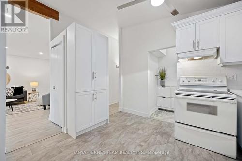 929 Masson Street, Oshawa, ON - Indoor Photo Showing Kitchen