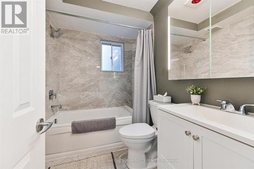 Renovated bathroom on 2nd level with soaker tub - 186 Gledhill Avenue, Toronto, ON 