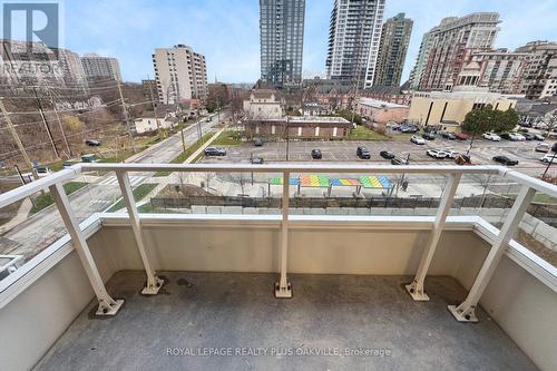 407 - 2088 James Street, Burlington, ON - Outdoor