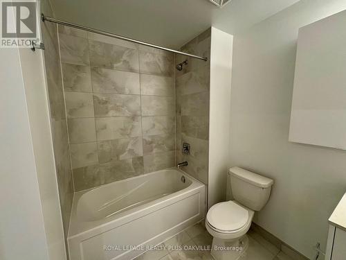 407 - 2088 James Street, Burlington, ON - Indoor Photo Showing Bathroom