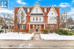 32 - 50 HILLCREST AVENUE  Brampton, ON L6W 0B1