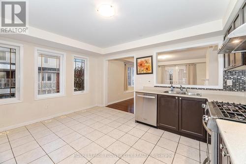 32 - 50 Hillcrest Avenue, Brampton, ON - Indoor Photo Showing Kitchen With Double Sink