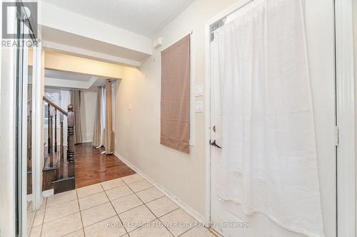 32 - 50 Hillcrest Avenue, Brampton, ON - Indoor