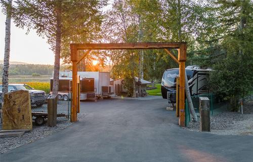 6291 Tie Lake Shore Road, Jaffray, BC - Outdoor