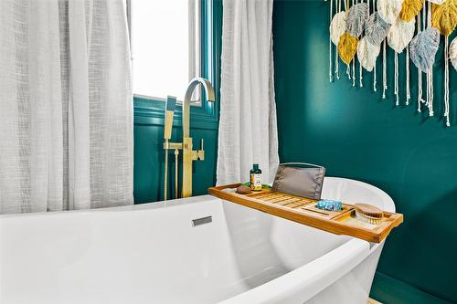 1405 Lepitzki Road, Creston, BC - Indoor