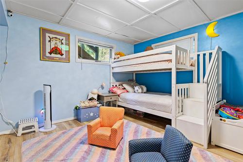 1405 Lepitzki Road, Creston, BC - Indoor Photo Showing Bedroom