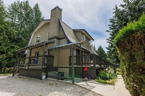 1405 Lepitzki Road, Creston, BC - Outdoor
