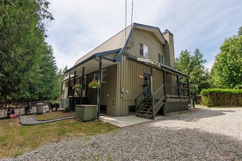 1405 Lepitzki Road, Creston, BC - Outdoor