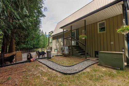 1405 Lepitzki Road, Creston, BC - Outdoor
