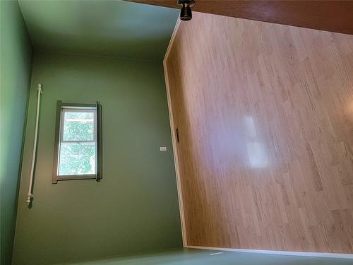 6780 Mead Road, Jaffray, BC - Indoor Photo Showing Other Room