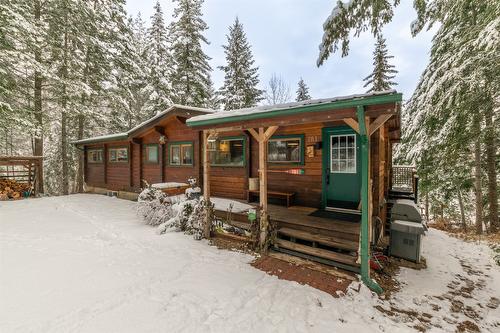 781 Gardom Lake Road, Enderby, BC - Outdoor