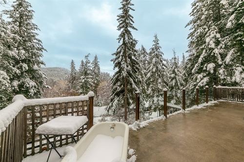 781 Gardom Lake Road, Enderby, BC - Outdoor