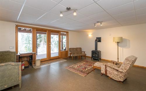 781 Gardom Lake Road, Enderby, BC - Indoor
