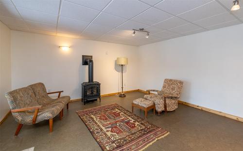 781 Gardom Lake Road, Enderby, BC - Indoor