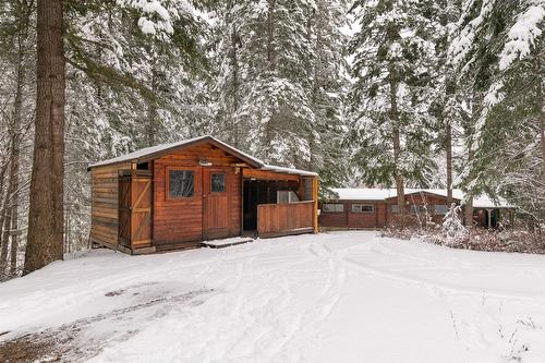 781 Gardom Lake Road, Enderby, BC - Outdoor