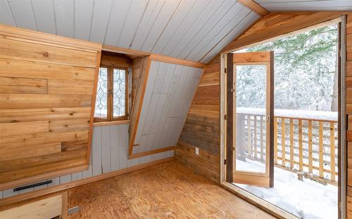 781 Gardom Lake Road, Enderby, BC - Indoor Photo Showing Other Room