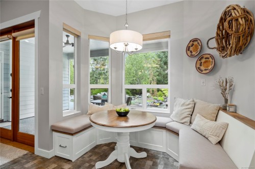 7190 Hase Pl, Lantzville, BC 