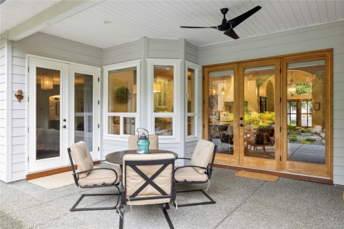 7190 Hase Pl, Lantzville, BC 