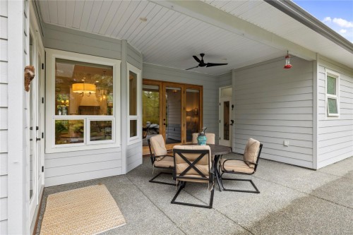 7190 Hase Pl, Lantzville, BC 