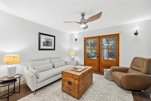 7190 Hase Pl, Lantzville, BC 