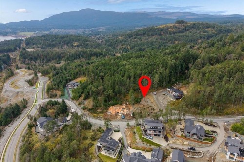 5055 Broad Ridge Pl, Lantzville, BC 