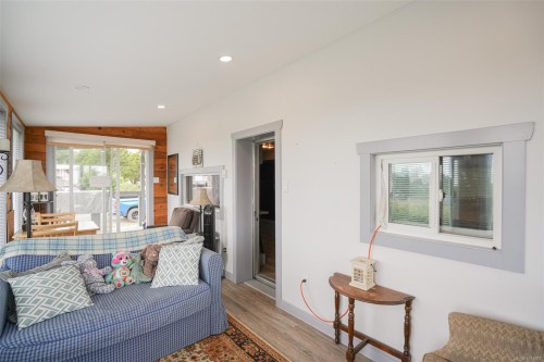 1098 Sixth Ave, Ucluelet, BC 