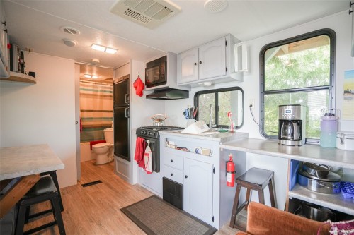 1098 Sixth Ave, Ucluelet, BC 