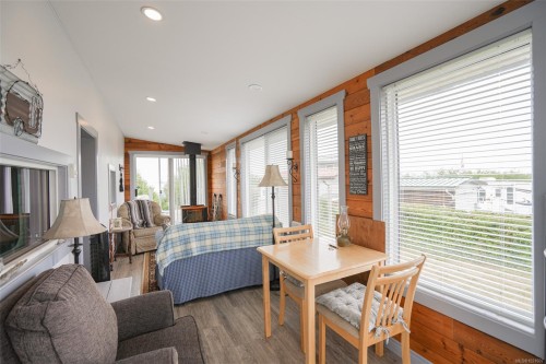 1098 Sixth Ave, Ucluelet, BC 