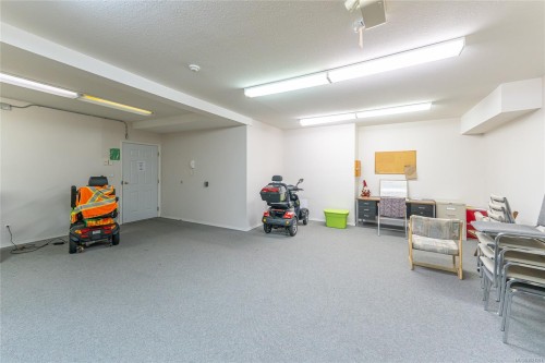 302-275 First St, Duncan, BC - Indoor Photo Showing Other Room