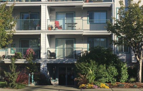 302-275 First St, Duncan, BC - Outdoor