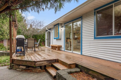 317 Quarry Rd, Comox, BC 