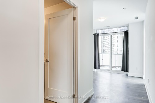 716-2550 Simcoe Street N, Oshawa, ON - Indoor Photo Showing Other Room