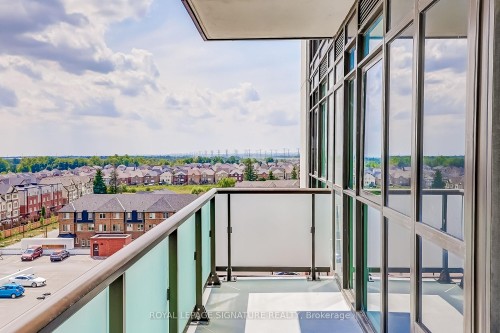 716-2550 Simcoe Street N, Oshawa, ON - Outdoor With Balcony With Exterior