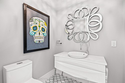 425B Valermo Drive, Toronto, ON - Indoor