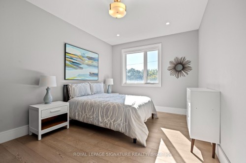 425B Valermo Drive, Toronto, ON - Indoor Photo Showing Bedroom