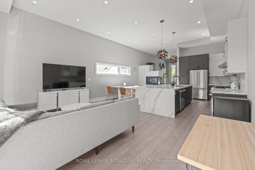 425B Valermo Drive, Toronto, ON - Indoor