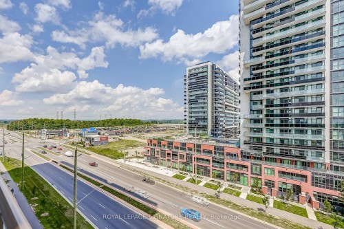 716-2550 Simcoe Street N, Oshawa, ON - Outdoor With Balcony