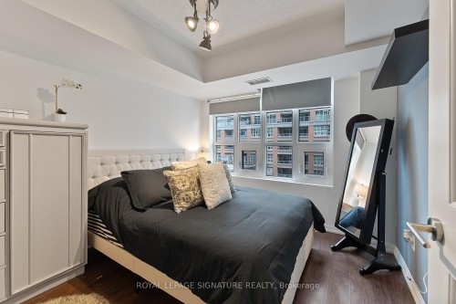 911-85 East Liberty Street, Toronto, ON - Indoor Photo Showing Bedroom