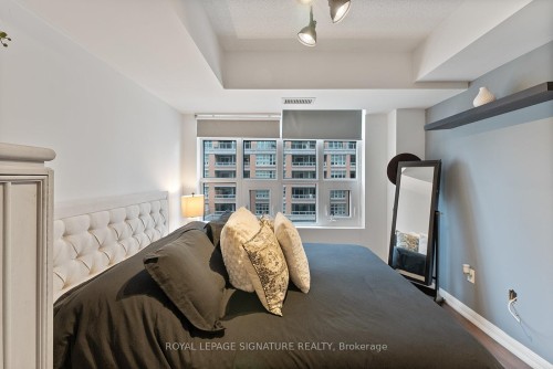 911-85 East Liberty Street, Toronto, ON - Indoor